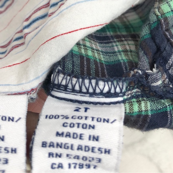 Lot of 2 Boys Old Navy Shirts Size 2T Short Sleeve Button up White/green💯Cotton - Picture 6 of 8